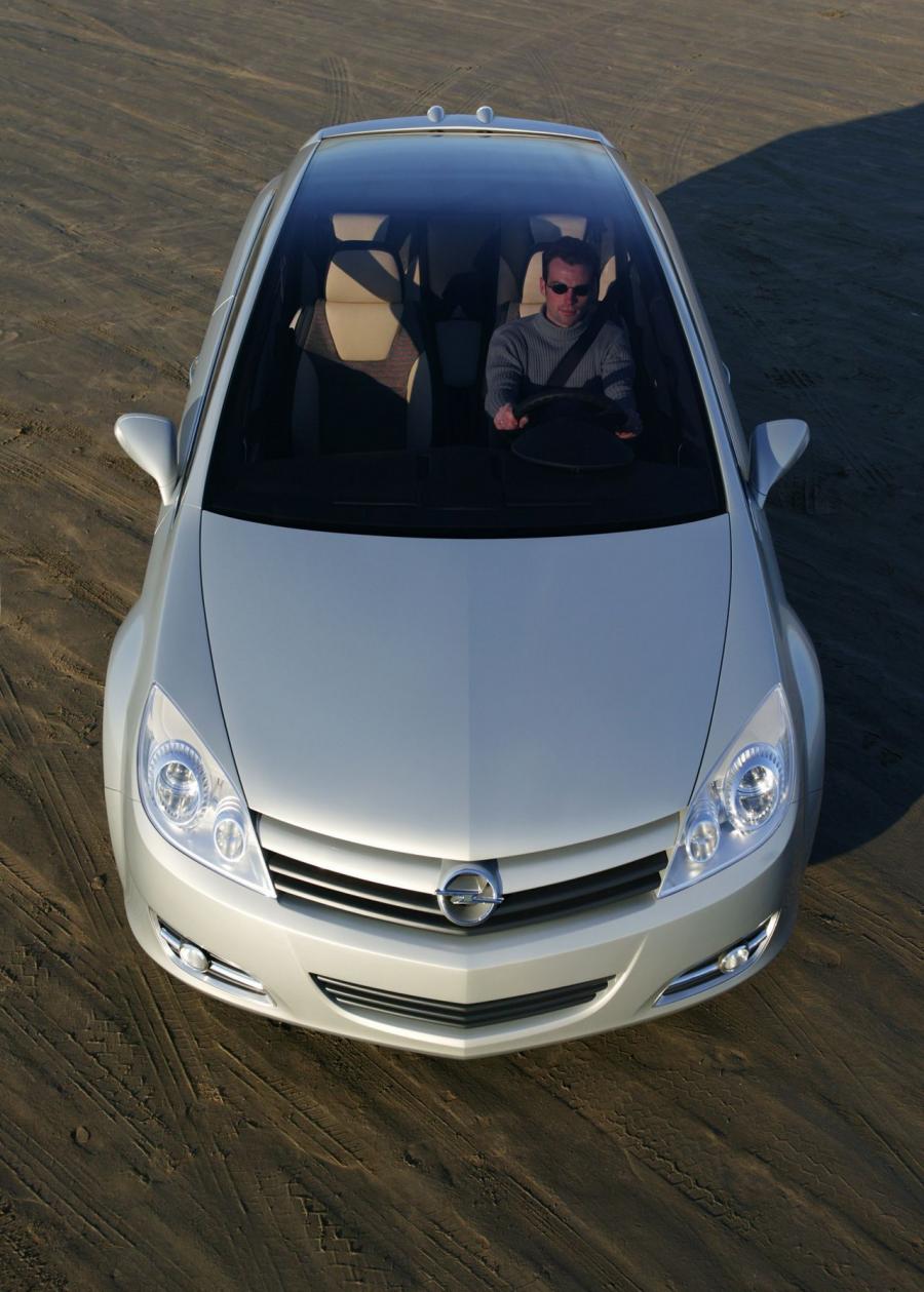  Opel GTC Geneva Concept 2003 года  (фото 4 из 21)